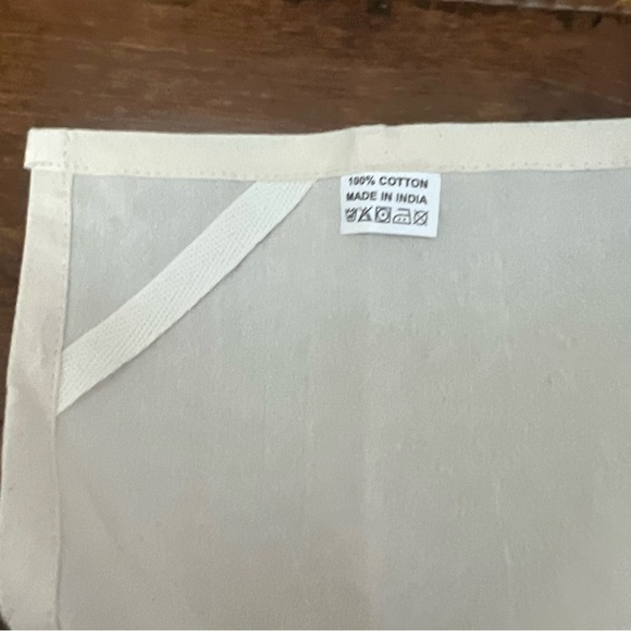 Custom Embroidered “Thankful” Fall Tea Towel - Picture 4 of 4